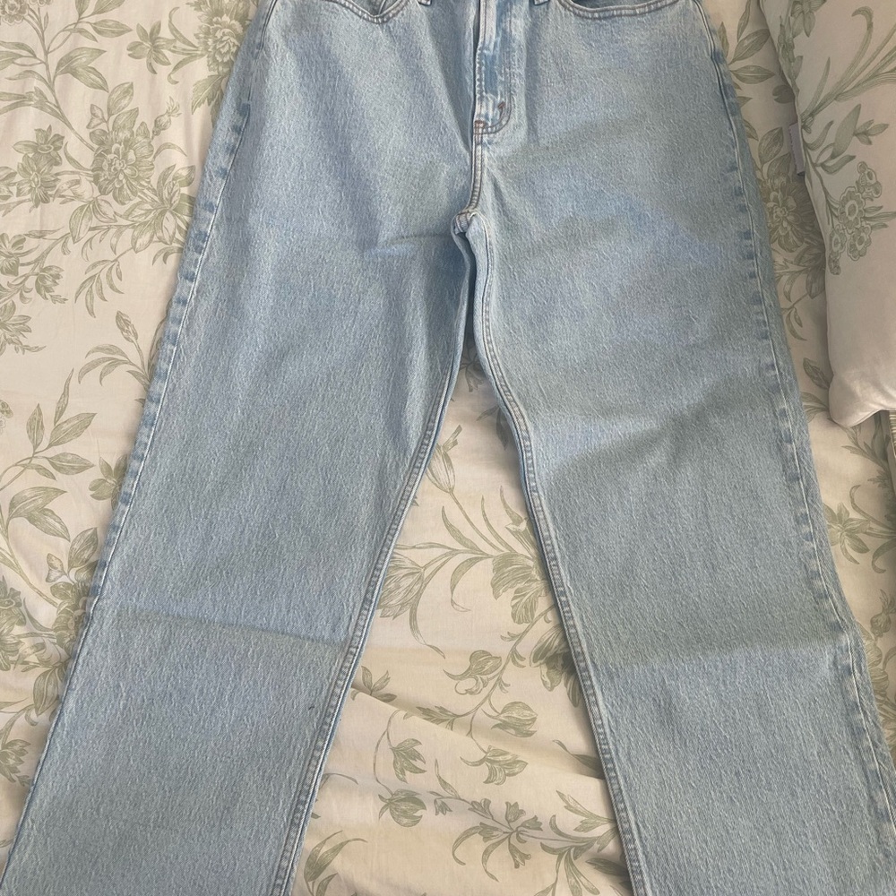 Abercrombie and Fitch Curve Love Vintage Straight  Women's Jeans